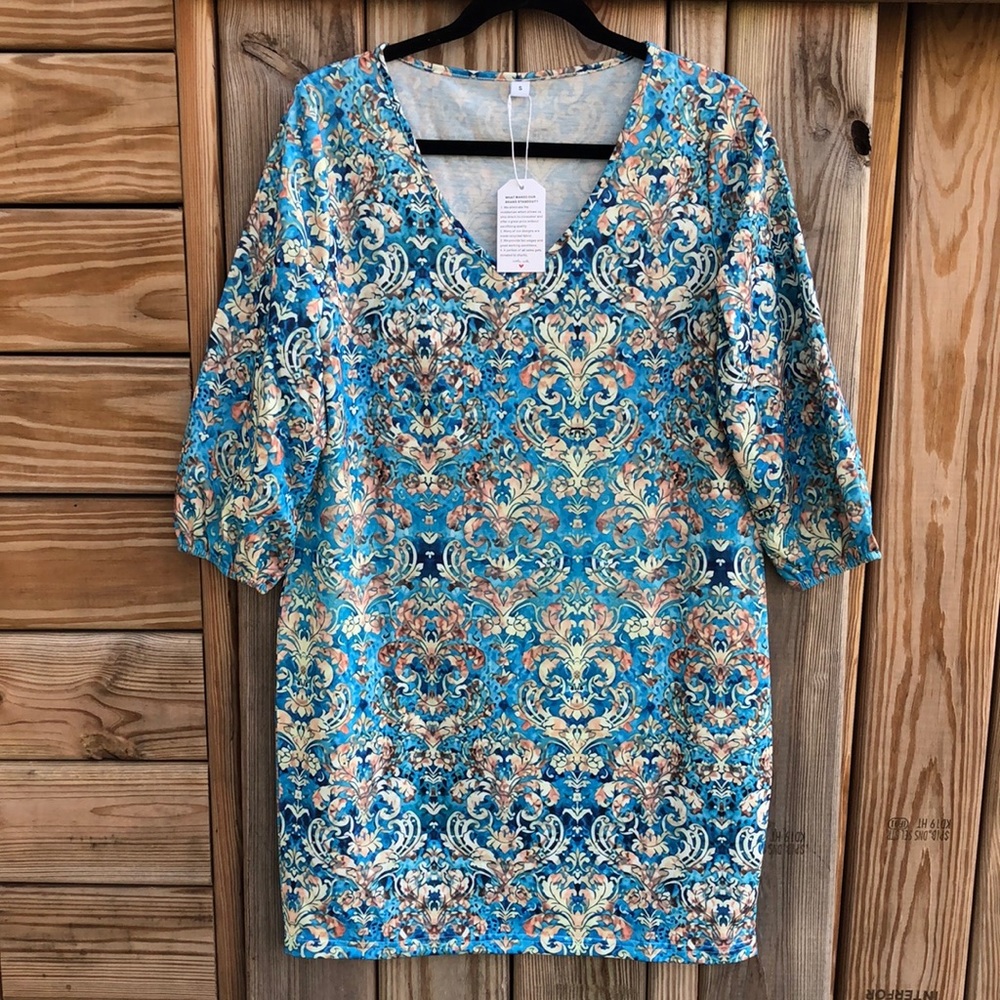 NWT! - MADE WITH HEART Print V-Neck Dress